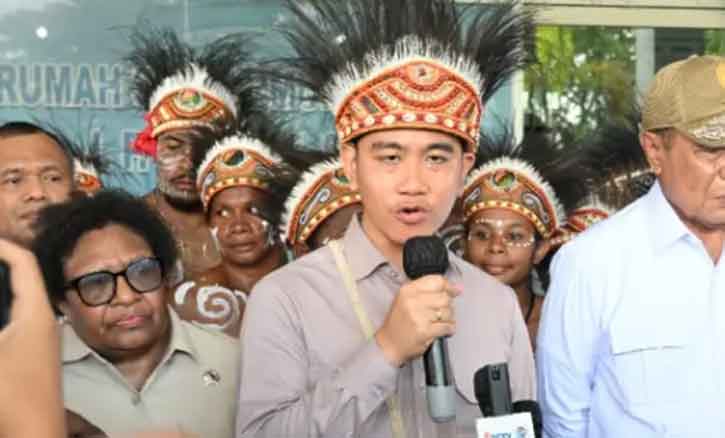 Ramai di Medsos Narasi Gibran Ditanya Soal Keracunan MBG,'Bukan Saya yang Masak' Dede Budhyarto Sebut Hoaks